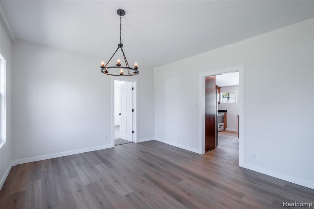 227 Emily Street, Flushing, MI 48433 — Photo 8