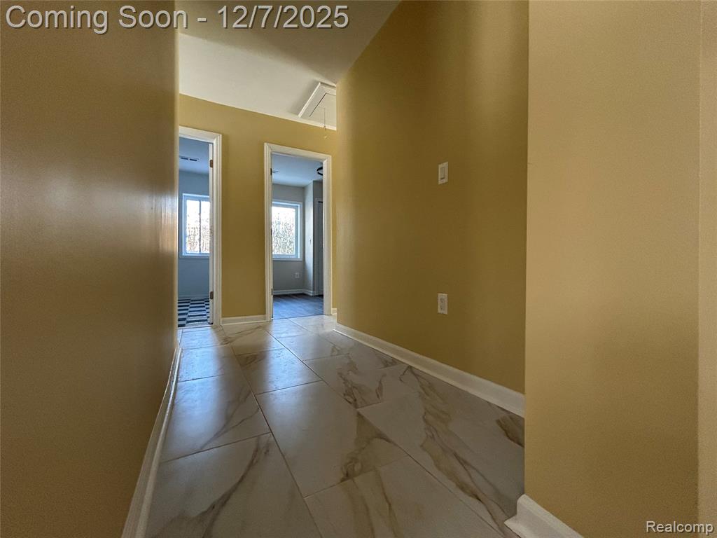 2488 Willow Beach Street, Keego Harbor, MI 48320 — Photo 19