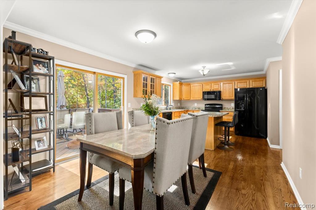 9755 Forest Ridge Drive, Clarkston, MI 48348 — Photo 15