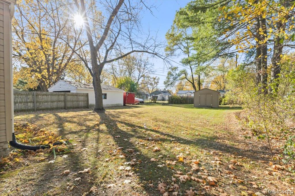 5051 Sashabaw Road, Clarkston, MI — Photo 25