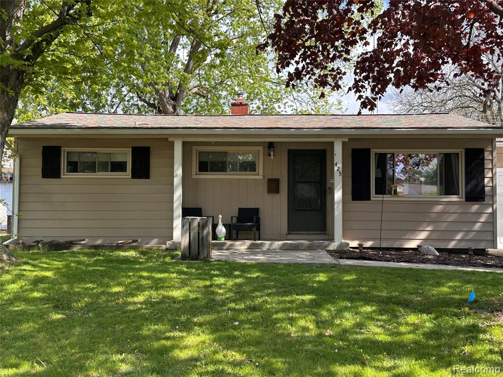 425 Juniper Drive, Davison, MI 48423 — front exterior