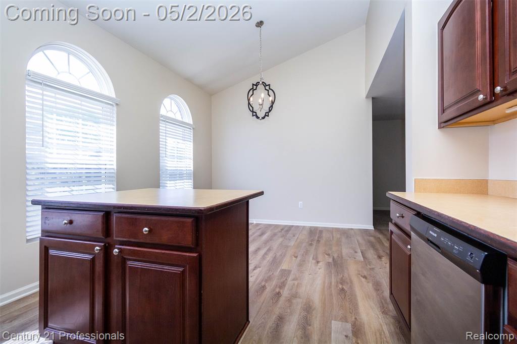 955 Sandalwood Drive, Troy, MI 48085 — Photo 17