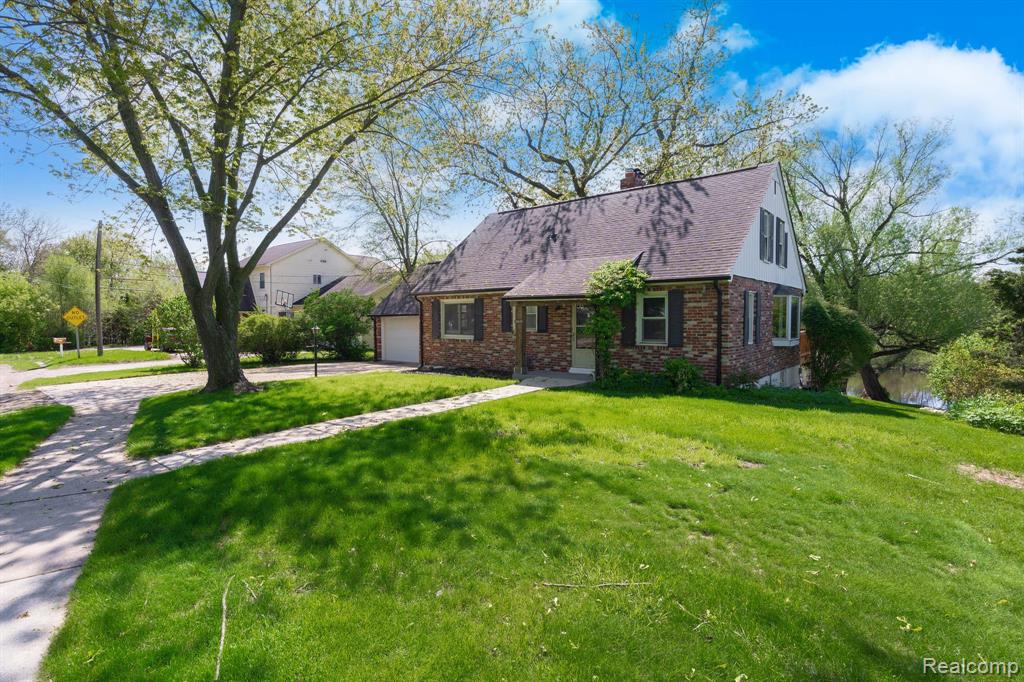 5721 Corunna Avenue, Clarkston, MI — Photo 33