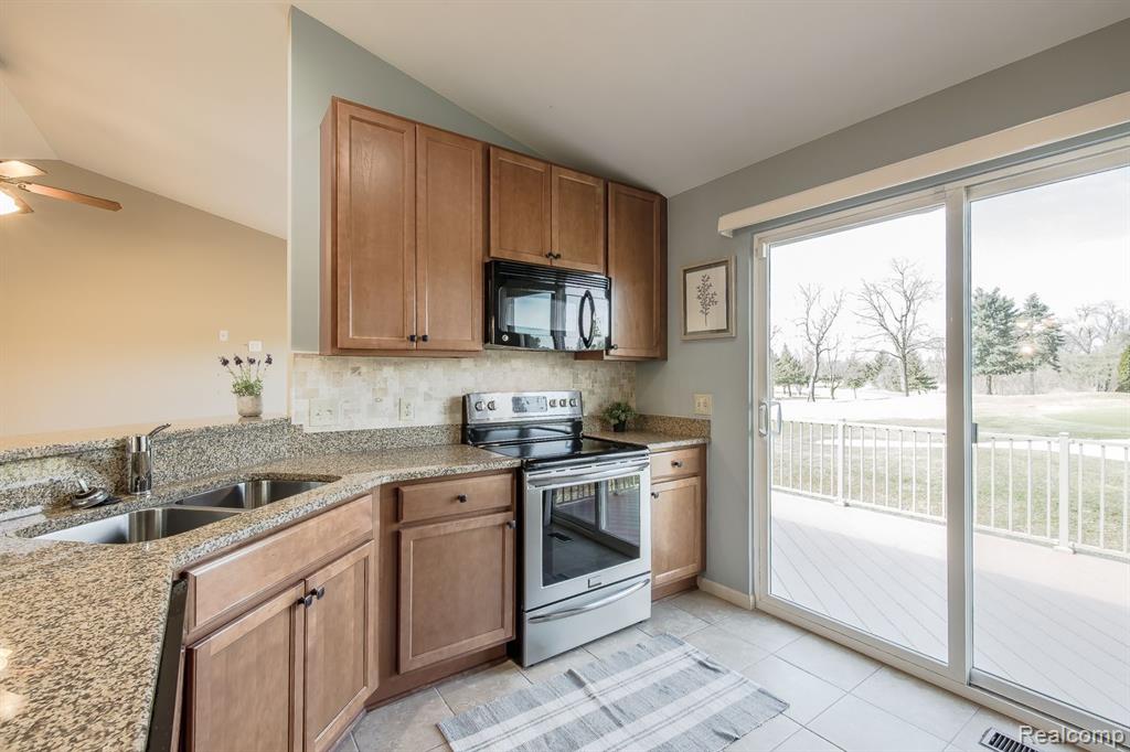 5973 BAYPOINTE Boulevard, Clarkston, MI — Photo 14