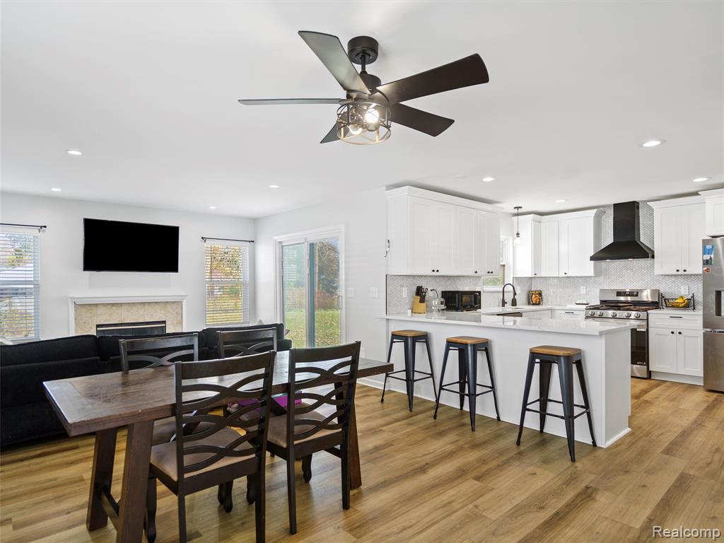 825 Huntclub Boulevard, Auburn Hills, MI 48326 — Photo 10