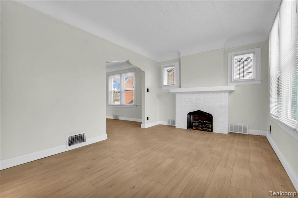 5777 Lakepointe Street, Detroit, MI 48224 — Photo 3