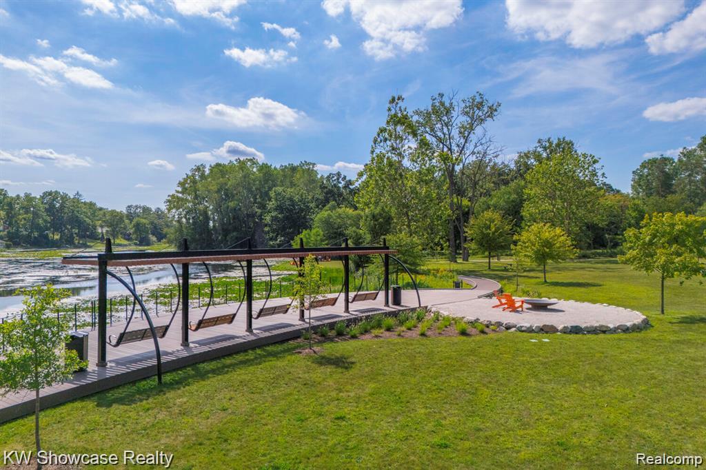 615 Hickory Street, Milford, MI 48381 — Photo 42