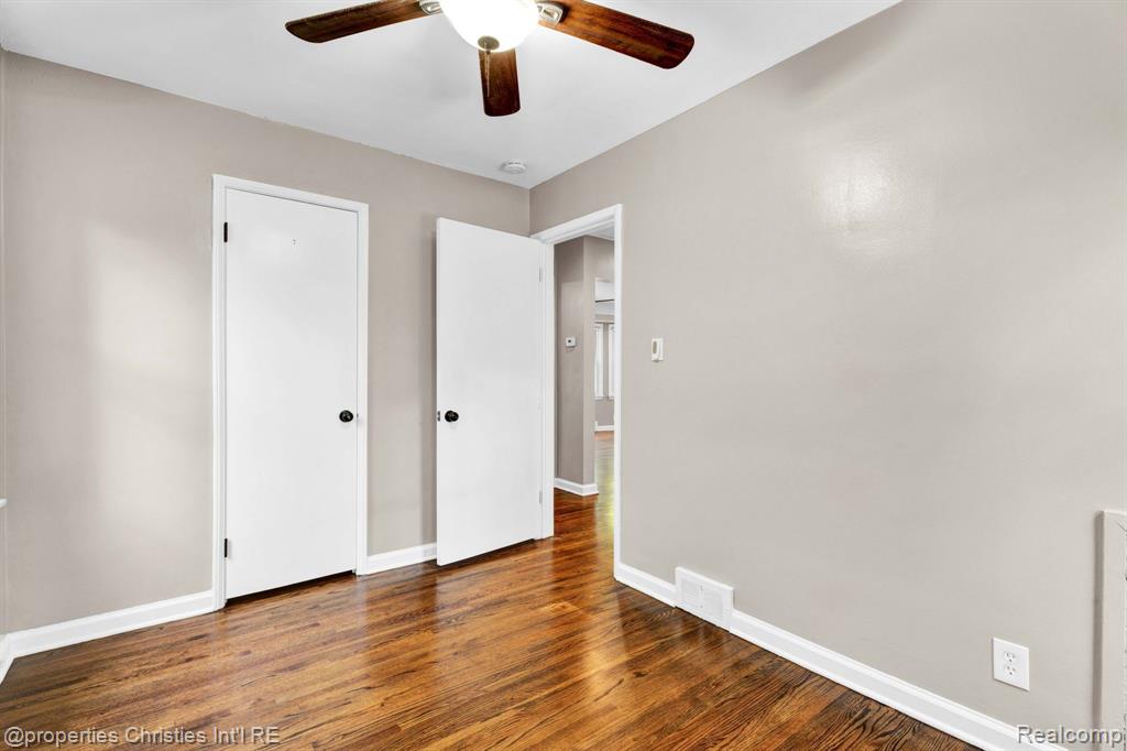 4271 PRAIRIE Avenue, Berkley, MI 48072 — Photo 20
