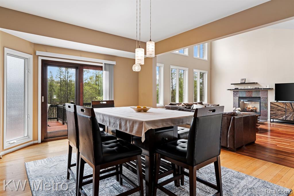 9025 HURON BLUFFS Drive, White Lake, MI — Photo 14
