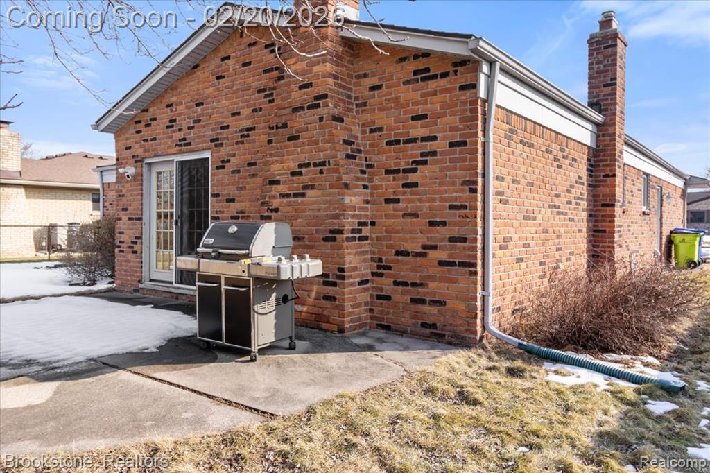 15303 Lincolnshire Lane, Fraser, MI 48026 — Photo 34