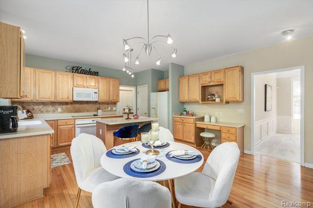 7567 WINDGATE Circle, West Bloomfield, MI 48323 — Photo 25