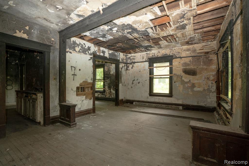 545 Rosedale Court, Detroit, MI 48202 — Photo 3