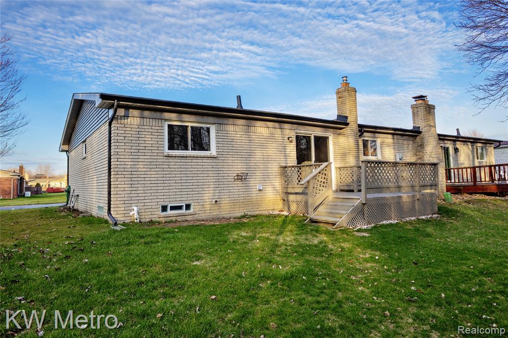 47420 Brent Court, Chesterfield, MI 48047 — Photo 24