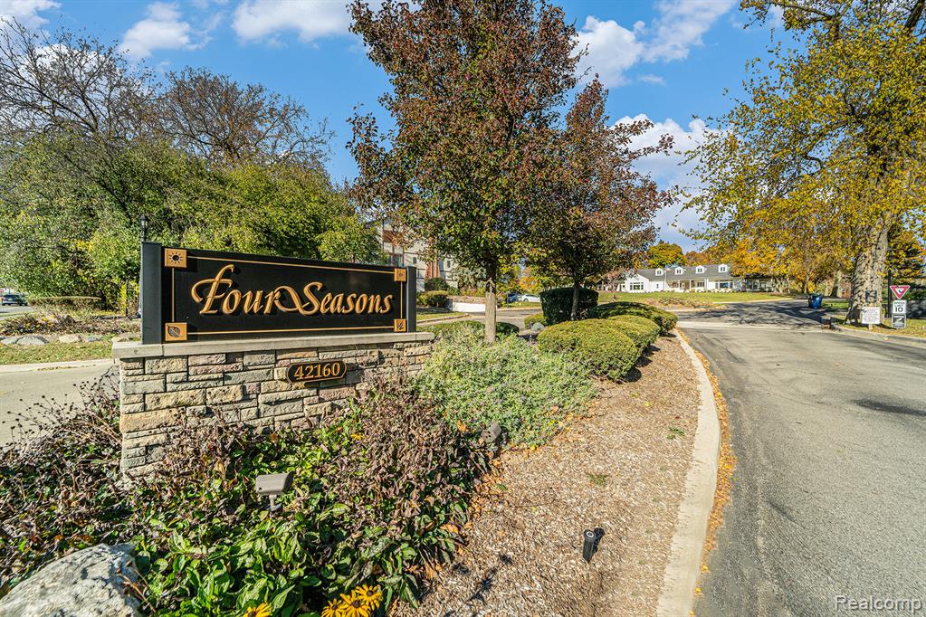 42160 Woodward Avenue, Bloomfield Hills, MI 48304 — Photo 27