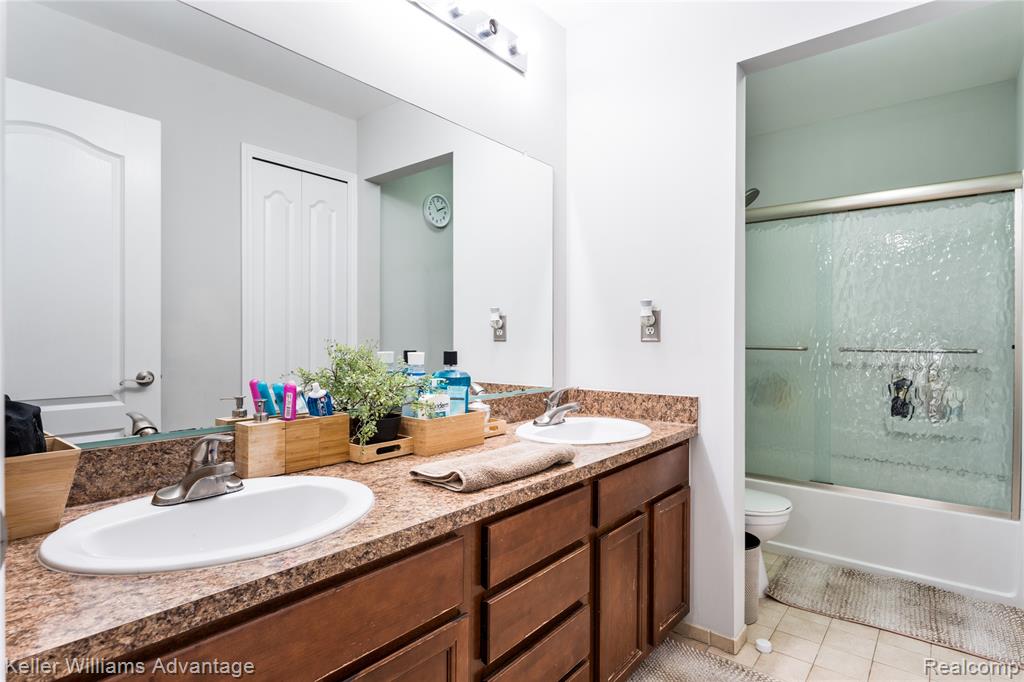 27460 Belgrave Place, Novi, MI — Photo 37