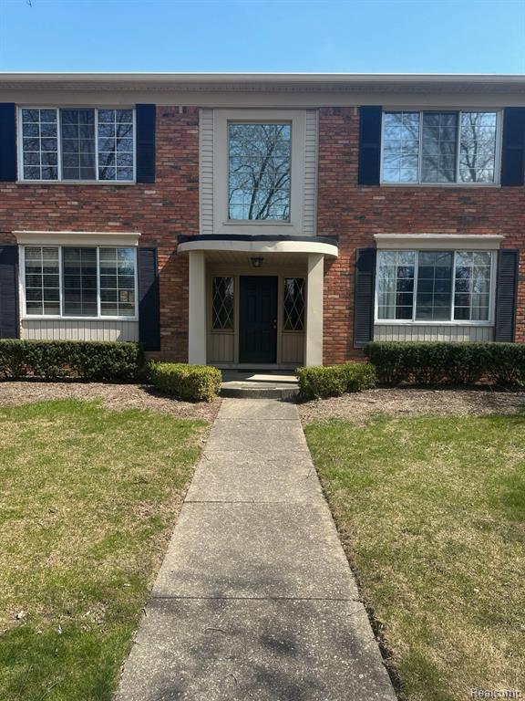42342 WOODWARD Avenue, C2, Bloomfield Hills, MI 48304 — front exterior