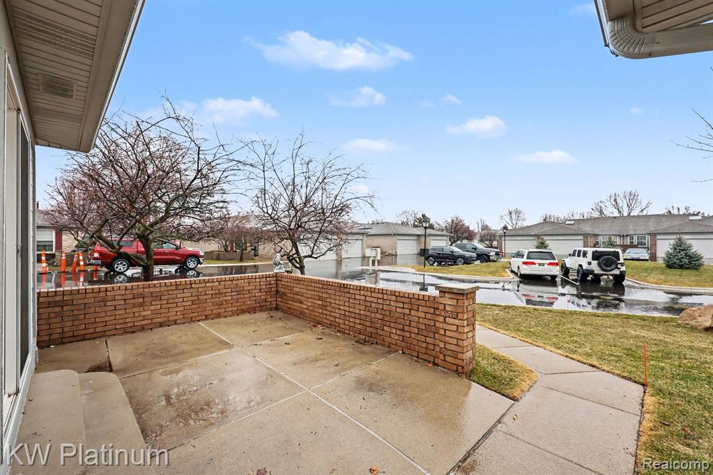 48459 Hudson Bay Court, Utica, MI 48315 — Photo 22
