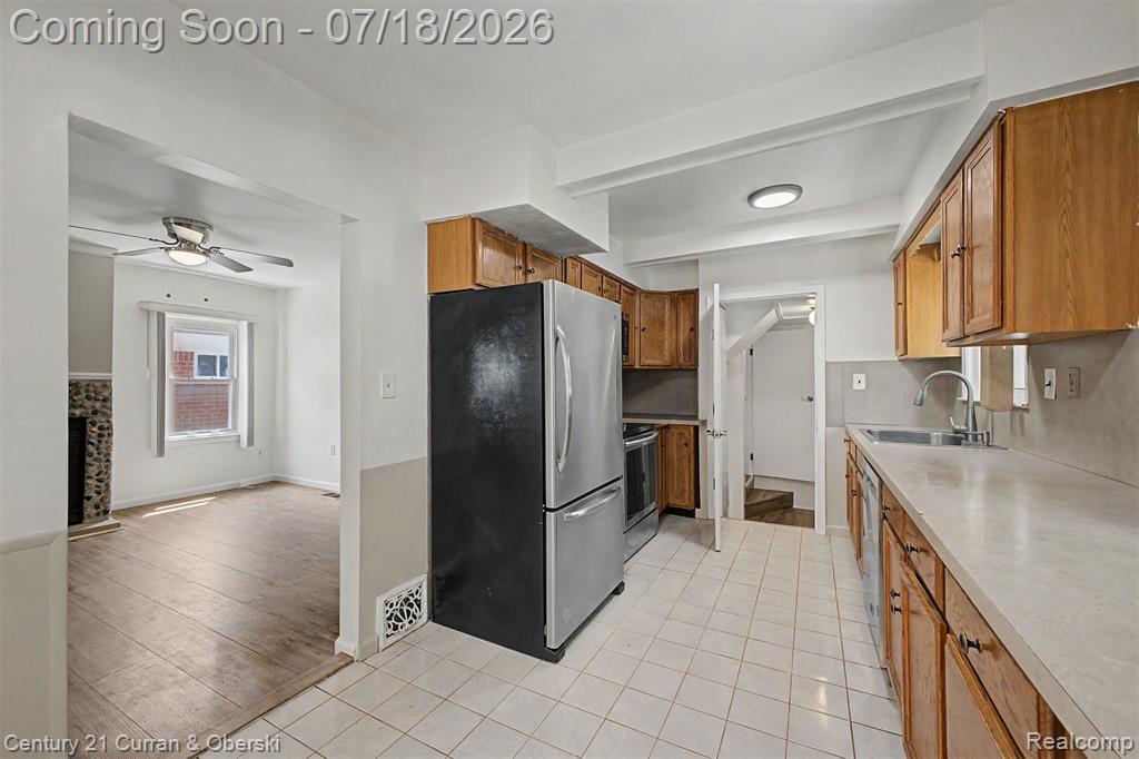 4124 Jackson Street, Dearborn Heights, MI 48125 — Photo 10