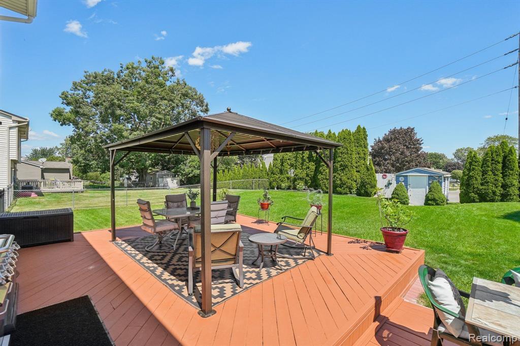 23244 CRANBROOKE Drive, Novi, MI — Photo 28
