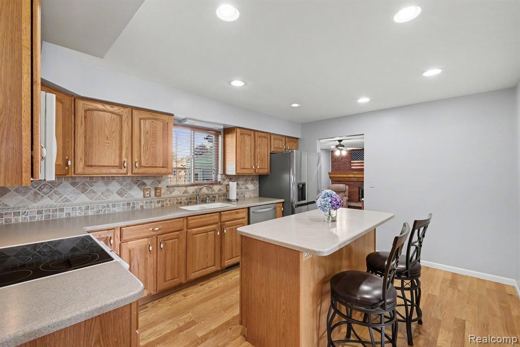 5504 Antoinette Drive, Grand Blanc, MI 48439 — Photo 12