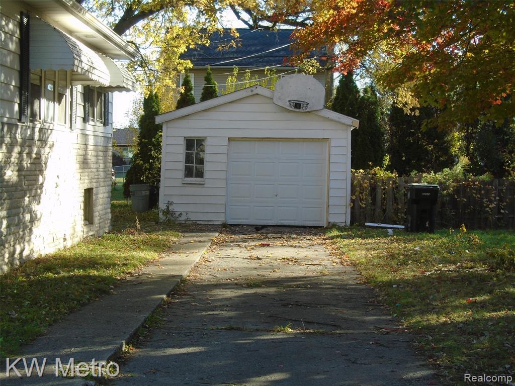 Vacant Hillview N Hillview, Roseville, MI 48066 — Photo 4