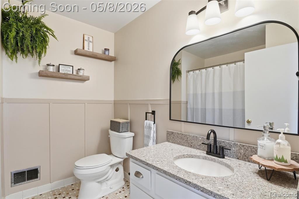 44088 Yorkshire Drive, Canton, MI 48187 — Photo 23