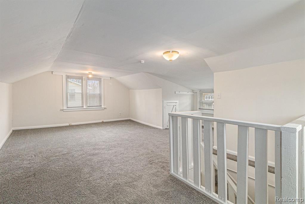 5402 Croissant Street, Dearborn Heights, MI 48125 — Photo 20
