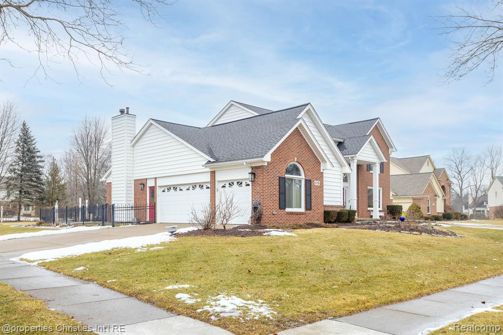 47726 MOCKING BIRD Court, Novi, MI — Photo 2