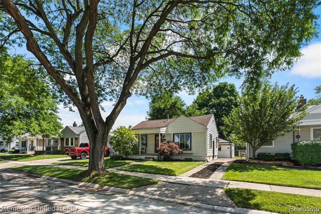 717 S Edgeworth Avenue, Royal Oak, MI 48067 — Photo 5