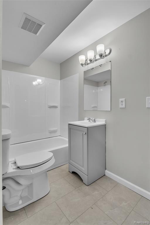 5310 Pond Bluff Drive, West Bloomfield, MI 48323 — Photo 66