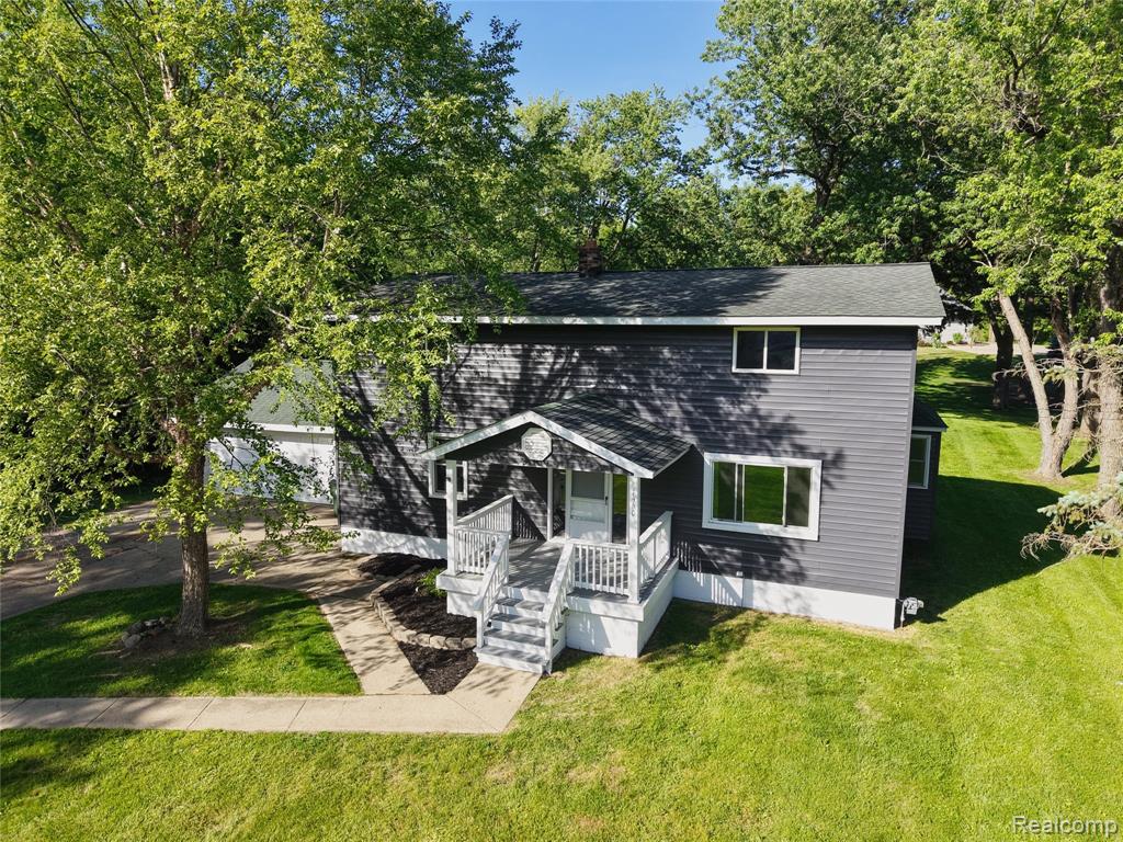 1460 W Silverbell Road, Lake Orion, MI — Photo 17