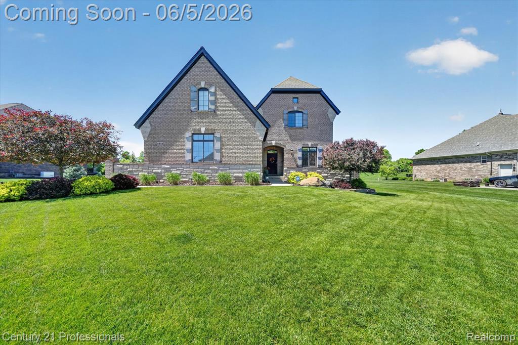2212 Heidi Drive, Oxford, MI 48370