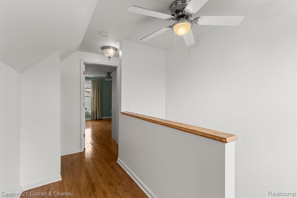 4615 MANDALAY Avenue, Royal Oak, MI 48073 — Photo 22
