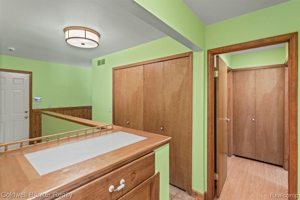 8027 EMERALD Lane W, Westland, MI — Photo 19