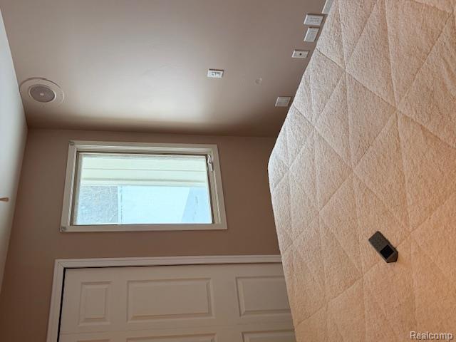 5541 W Walnut Circle W Circle, West Bloomfield, MI, 00000