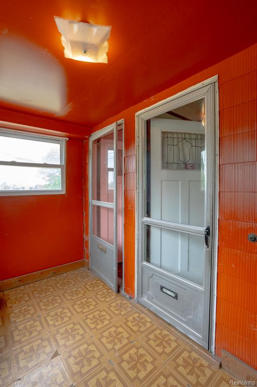 2580 Cabot Street, Detroit, MI 48209 — Photo 43