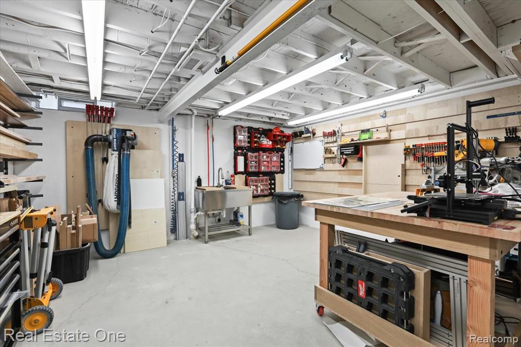 44650 W 11 Mile Road, Novi, MI — Photo 30