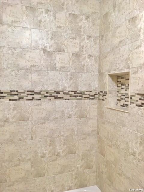 954 Bloomfield Village, Auburn Hills, MI 48326 — Photo 12