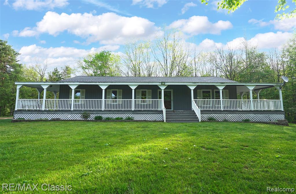 4611 Murray Road, Mayville Vlg, MI 48744 — Photo 9
