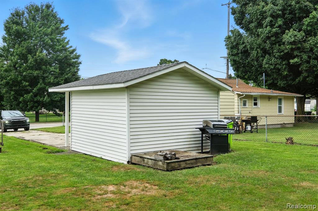 8093 Crapo Street, Swartz Creek, MI 48473 — Photo 23