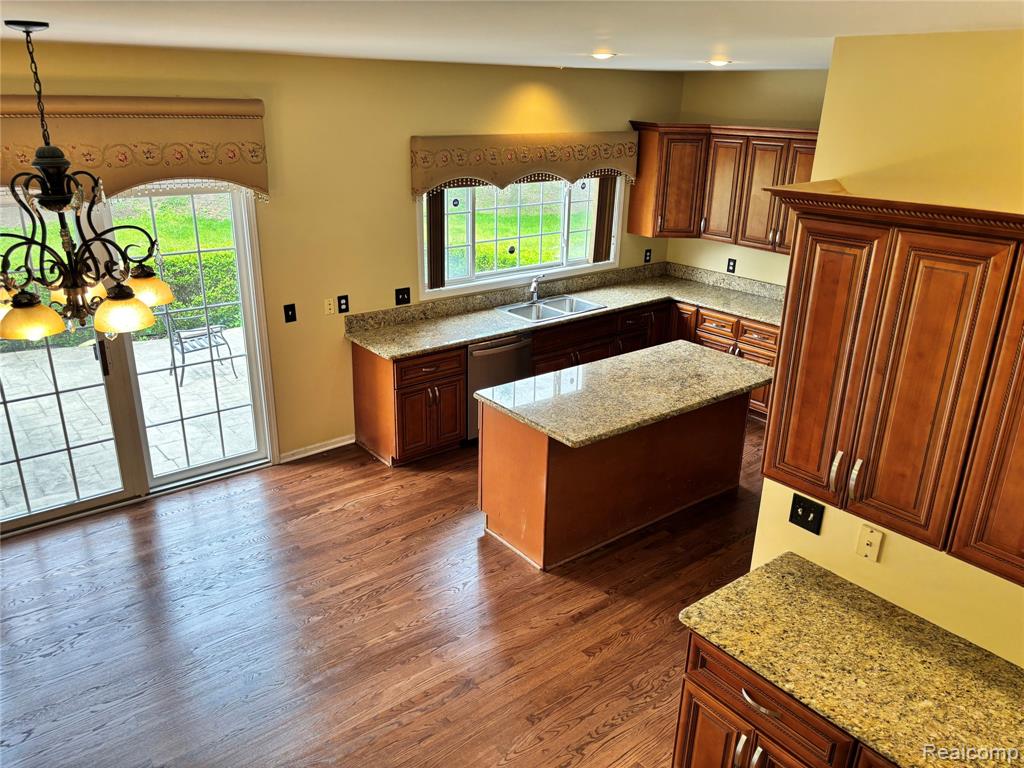 466 Ivy Lane, Troy, MI 48098 — Photo 4