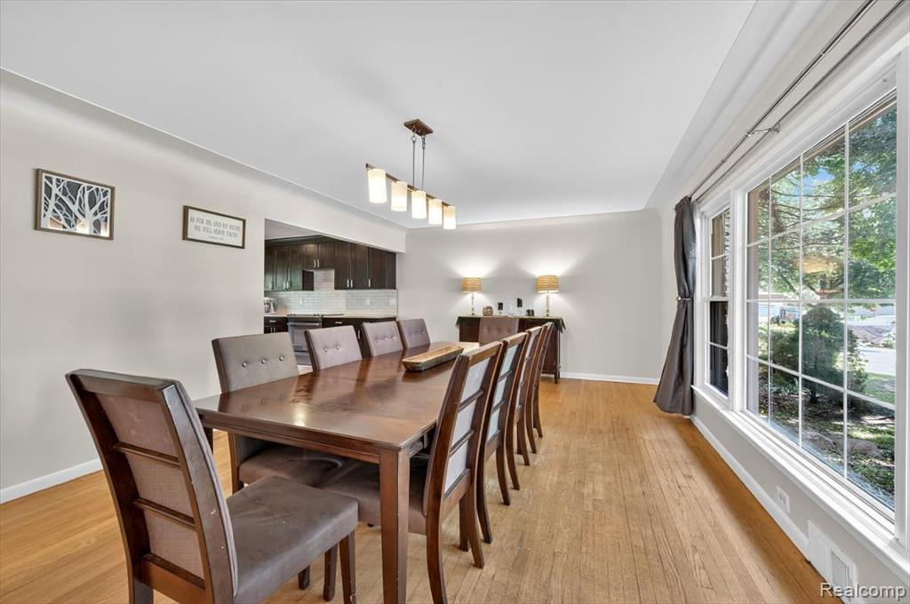 928 Hampstead Lane, Rochester Hills, MI 48309 — Photo 9