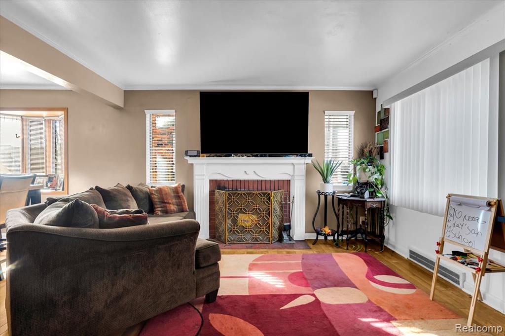 14004 Woodmont Avenue, Detroit, MI 48227 — Photo 4