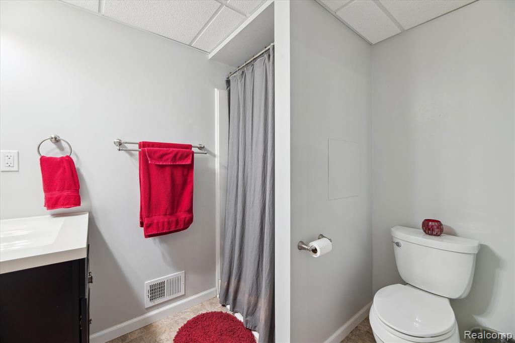 1115 PADDOCK Drive, South Lyon, MI 48178 — Photo 36