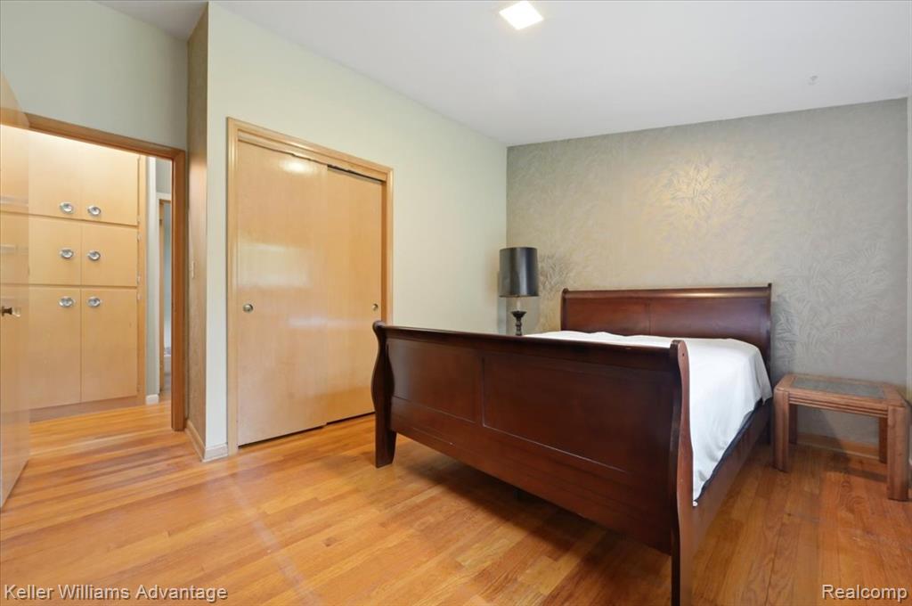 52433 Ihla Street, Utica, MI 48316 — Photo 18