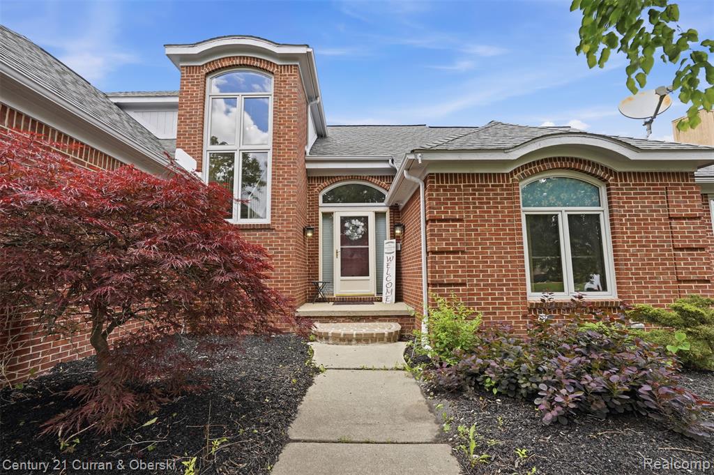 30785 Mystic Forest Drive, Farmington, MI 48331 — Photo 4