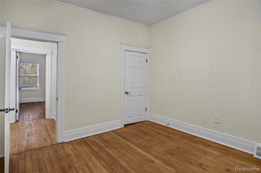 427 Melbourne, Detroit, MI 48202 — Photo 12
