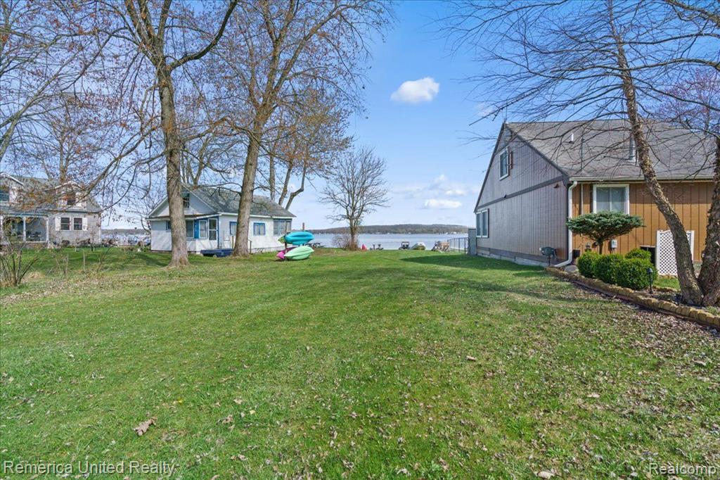 9623 Winston, Pinckney, MI 48169 — Photo 7