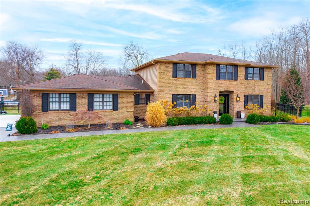 26029 Waterbury Way, Grosse Ile, MI 48138 — Photo 43