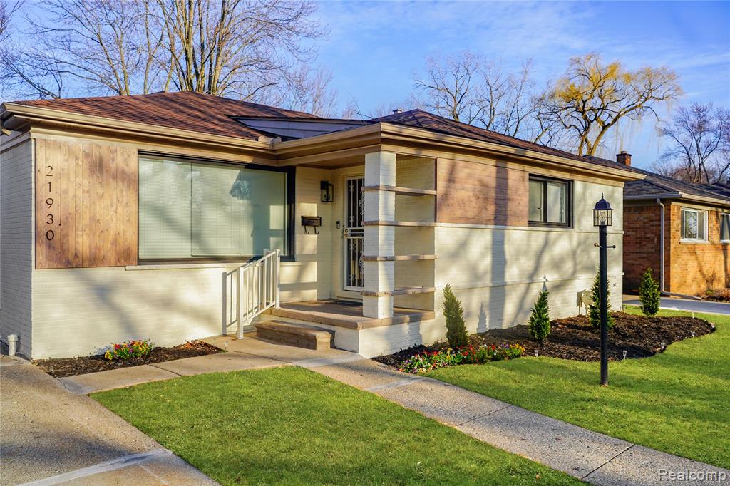 21930 Marlow Street, Oak Park, MI 48237 — Photo 27
